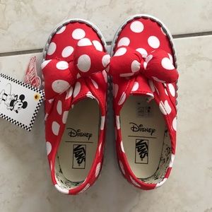 VANS x DISNEY Minnie Bow Toddler Size 10 and 10.5